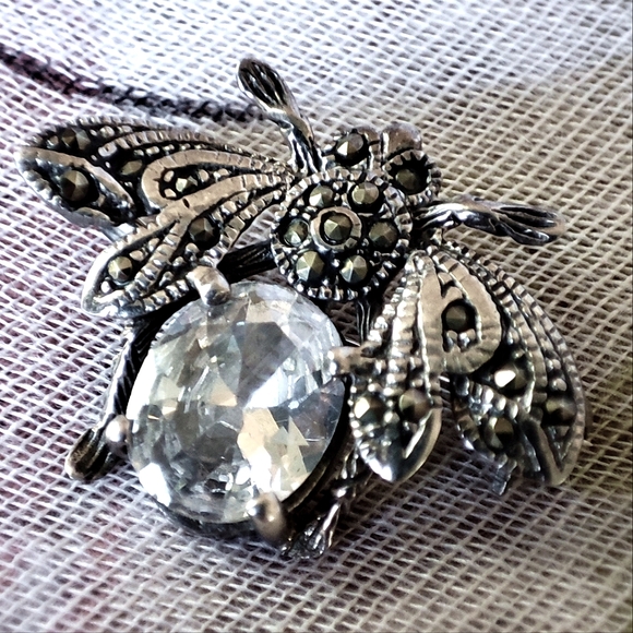 Bee Sterling 925 Signed Clear Cubic Zirconia Brooch Pendant Bug Insect Fly - Picture 13 of 14